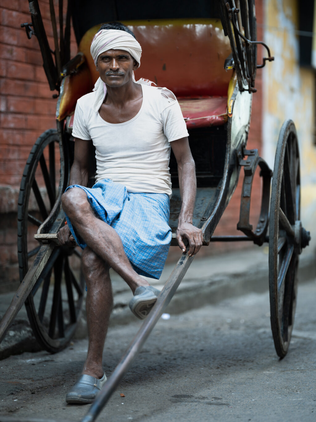 Kolkata Web 4716